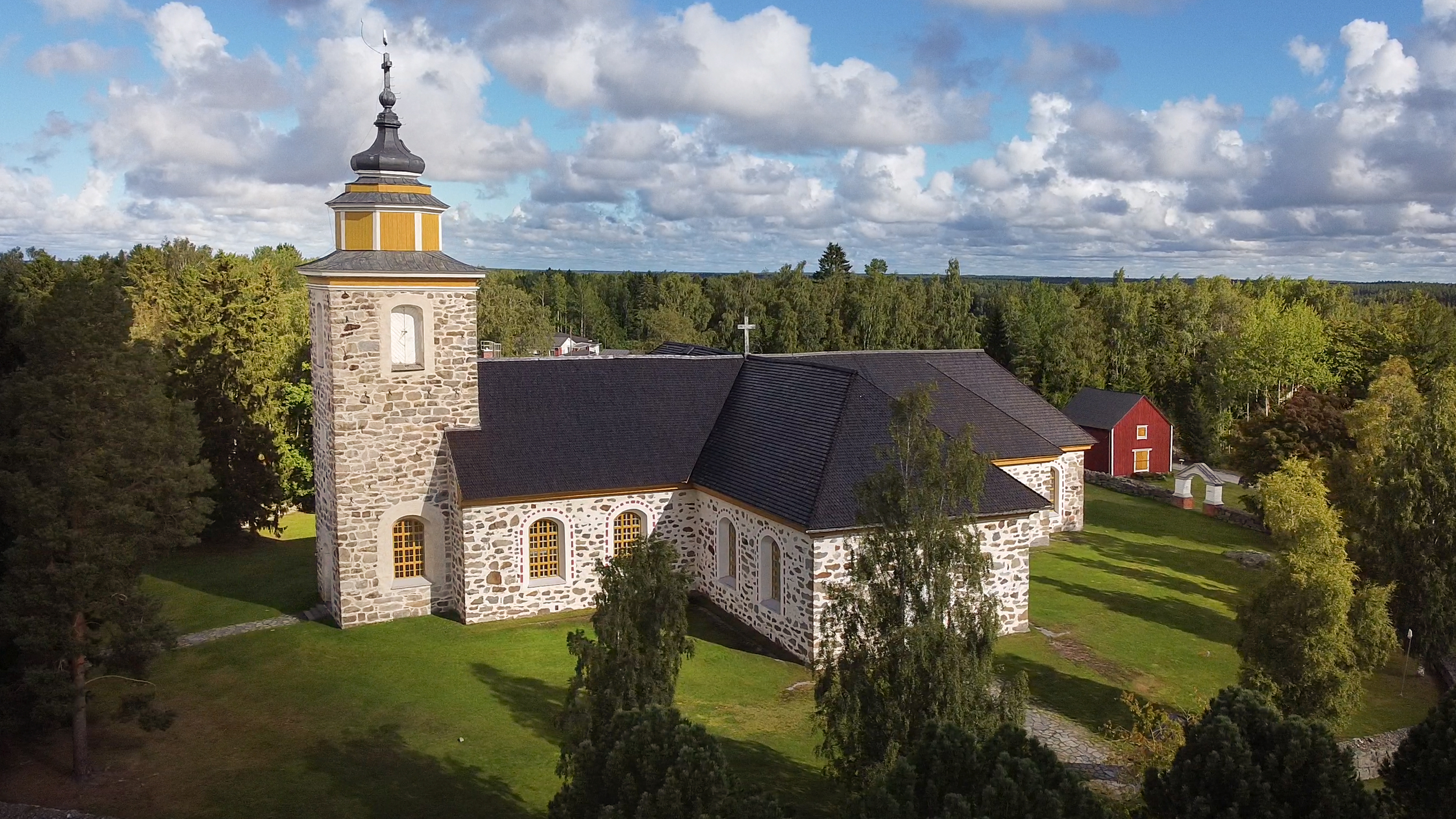 Munsala kyrka Munsala kyrka från luften
